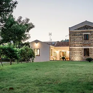 Valle Degli Agrumi , San Pier Niceto Italie
